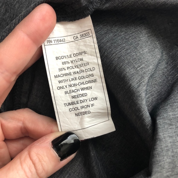 Zine Packable Hooded Windbreaker - Picture 7 of 8